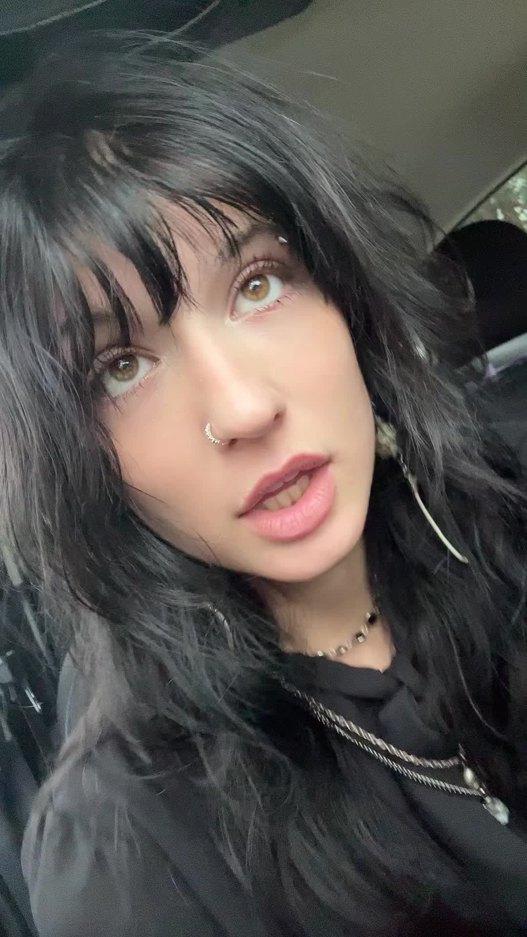 @…