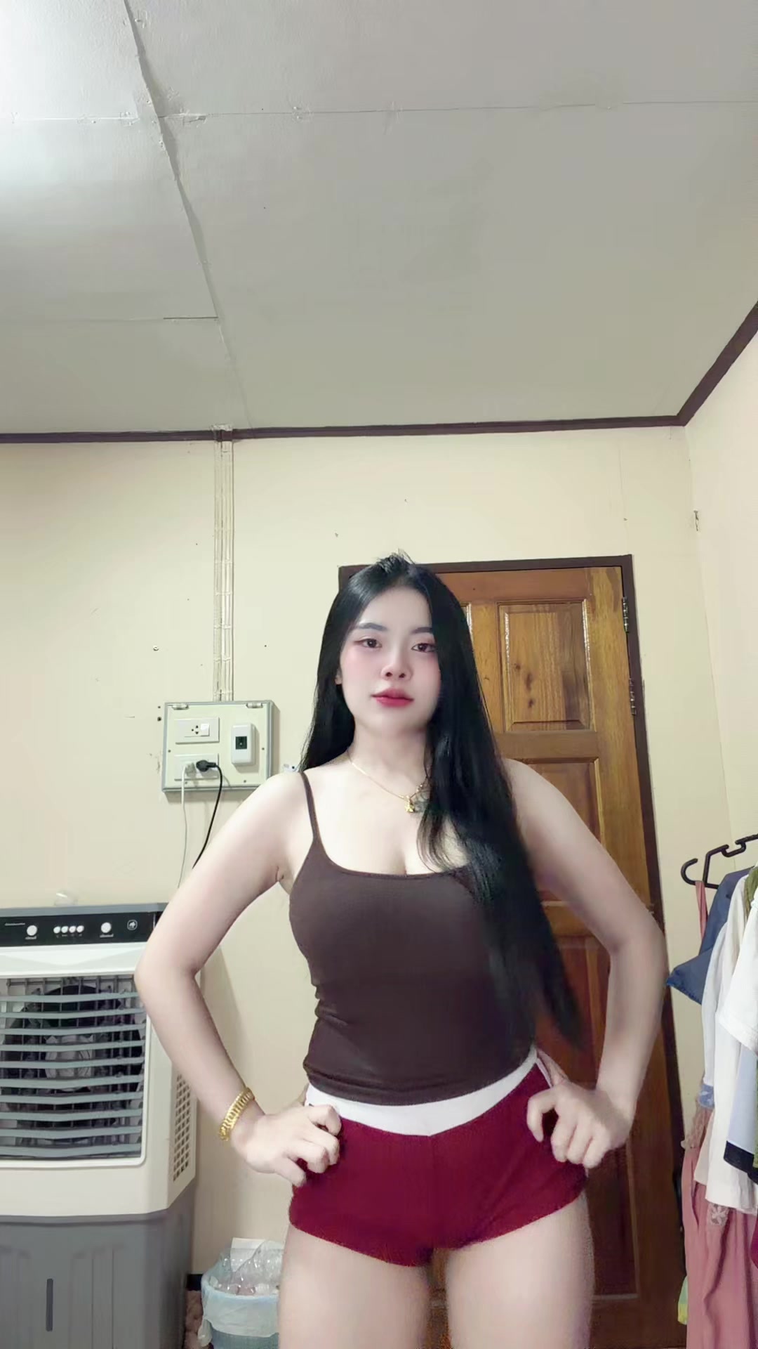 @MeeMee ..🇱🇦🇲🇾…W
