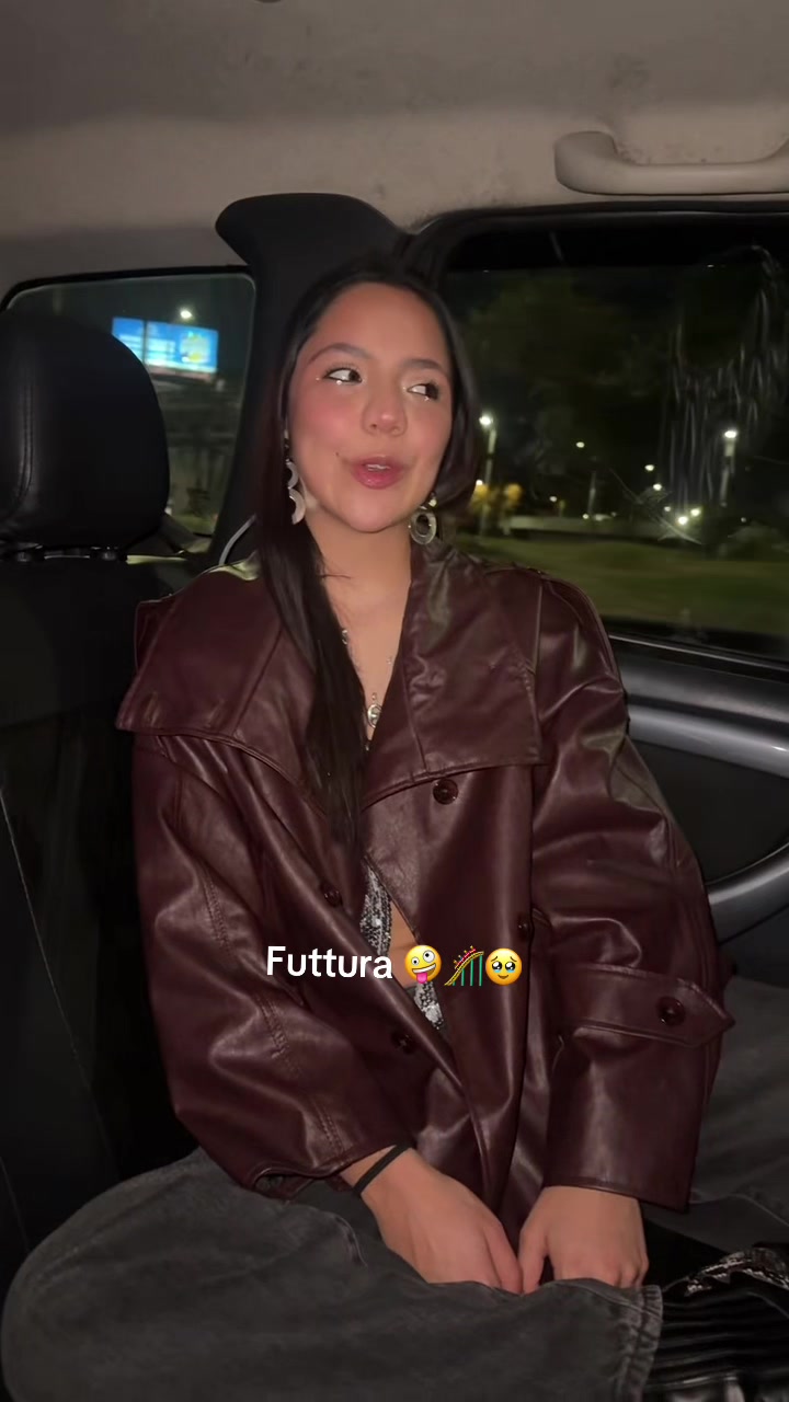 @laura