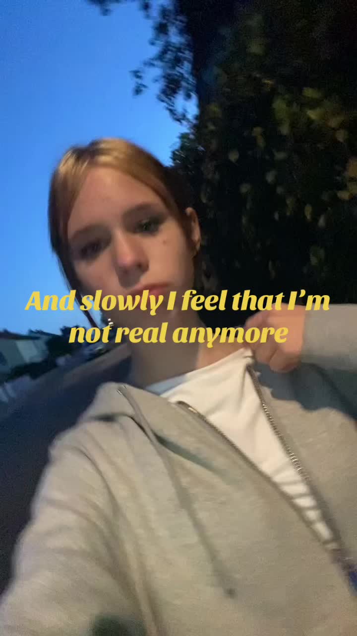 @Elisa