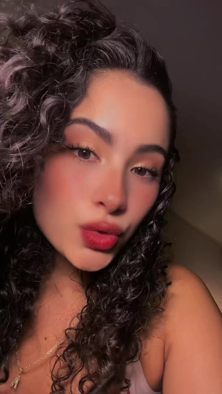 @Paola