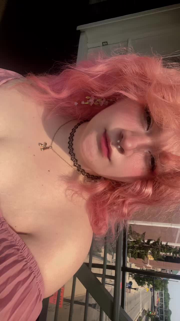 @𝓕𝓾𝔃𝔃𝔂 <3