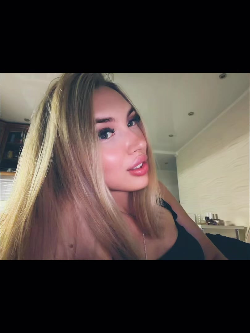 @𝐴𝐿𝐼𝑆𝐴👑
