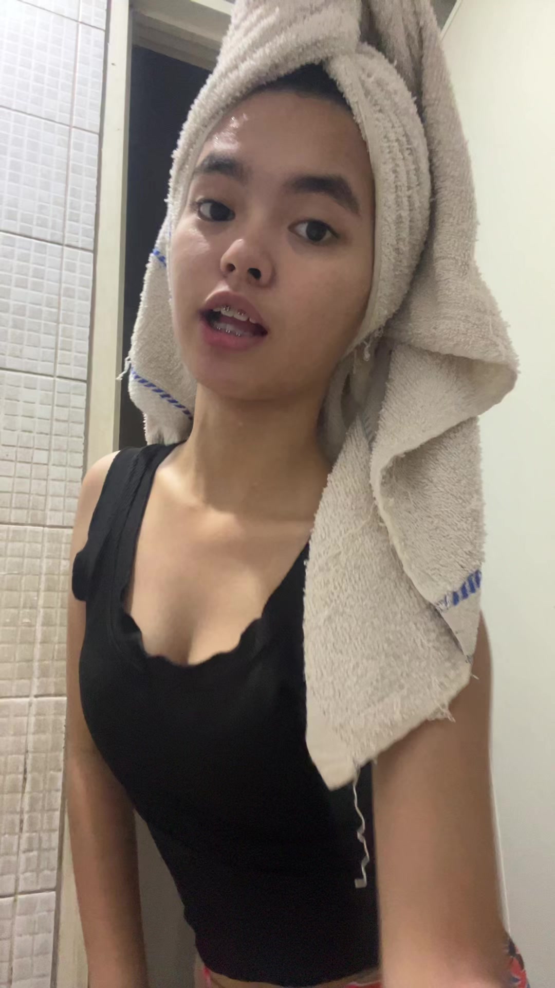 @K.