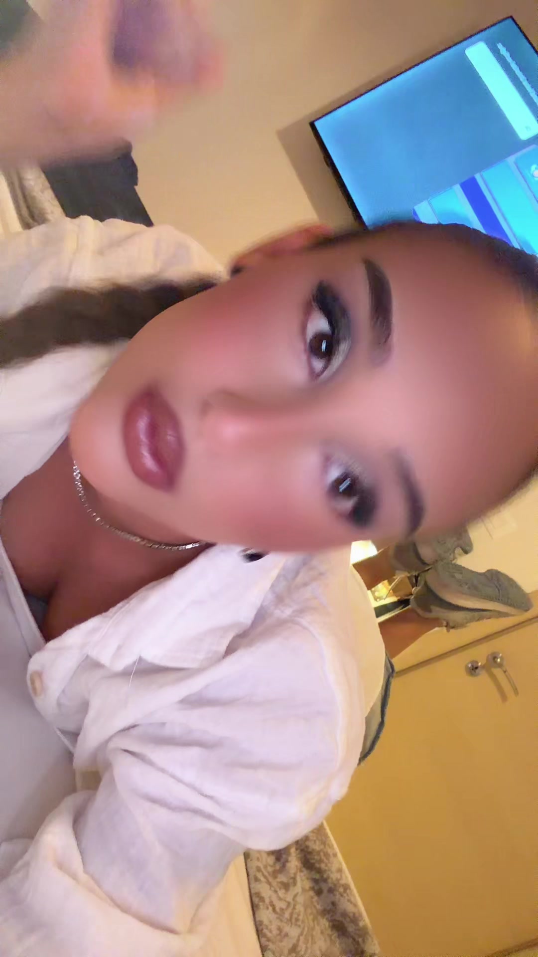 @xholinn