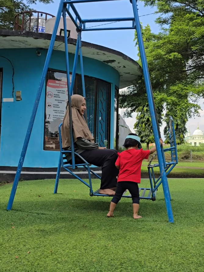 @karimahsalasari