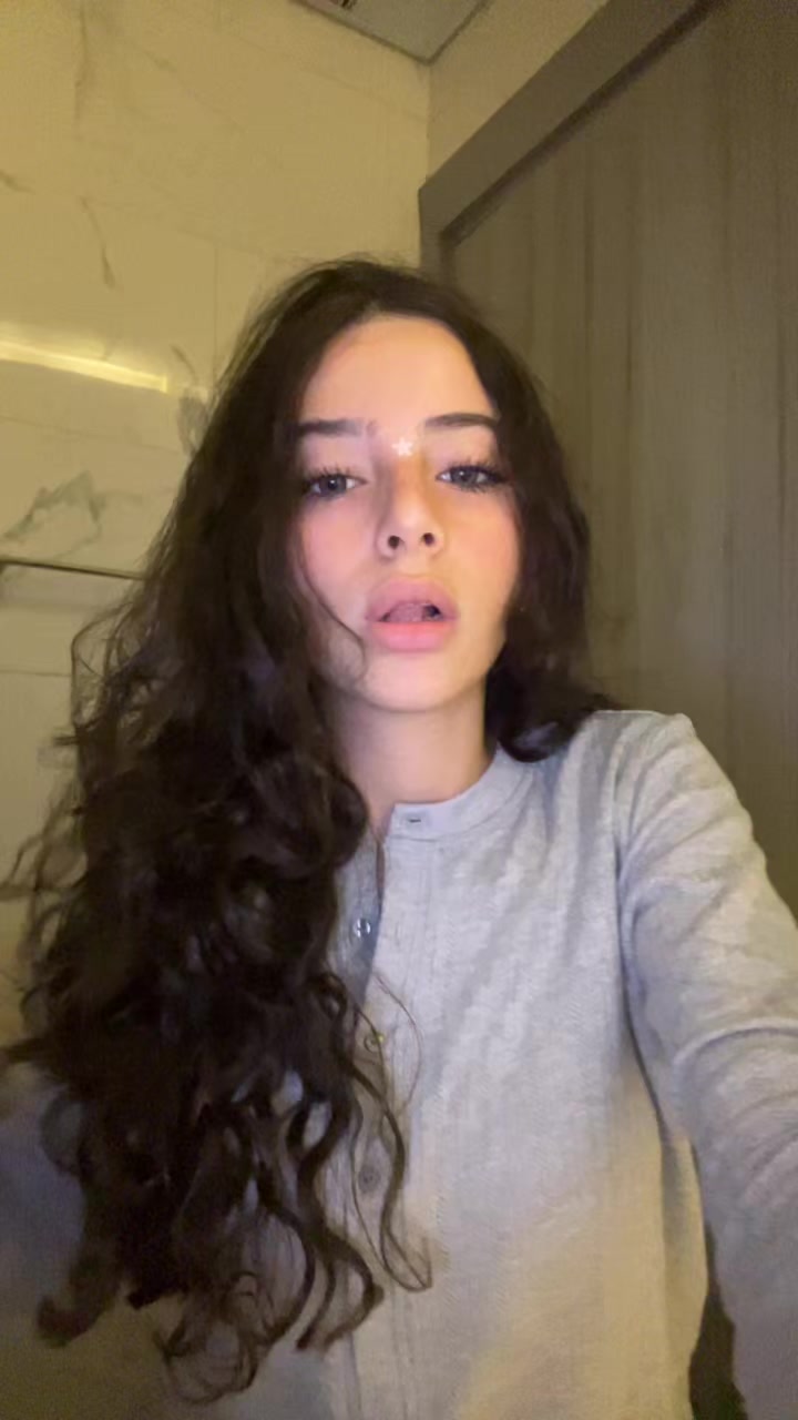 @LOLAAA