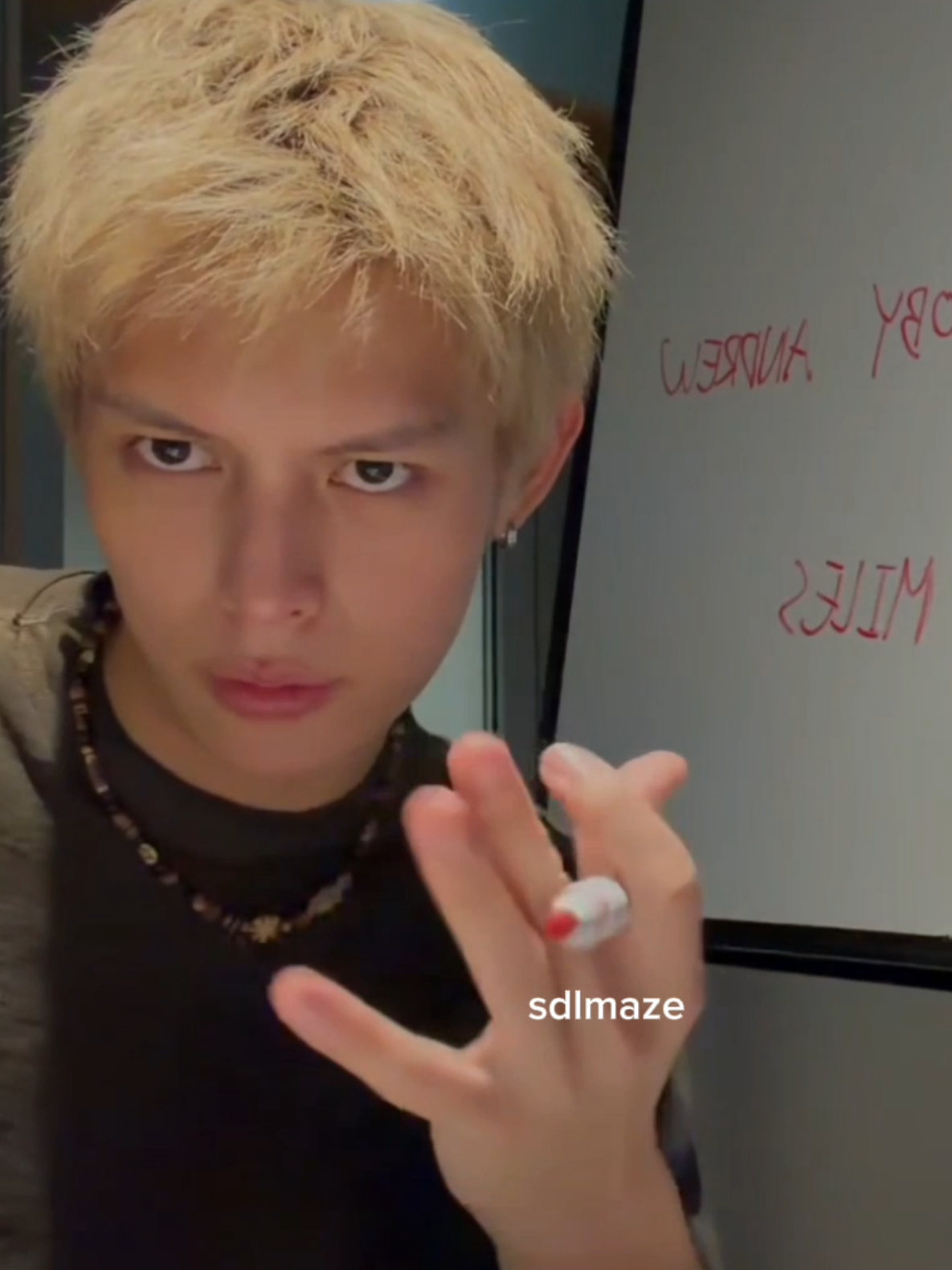 @vivi ⁷٠࣪⭑