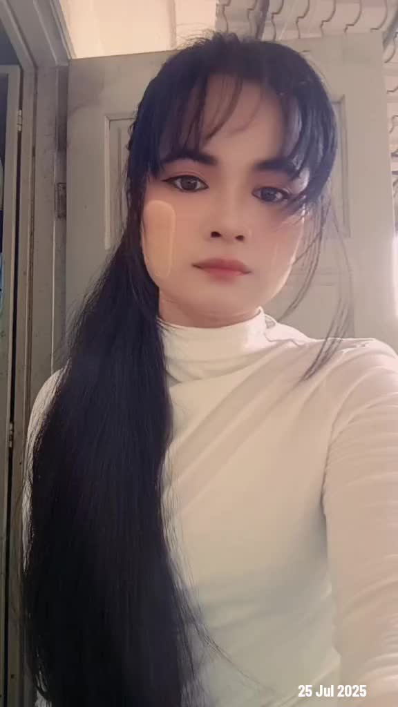 @Yamin Shwe Sin(Rapunzel)