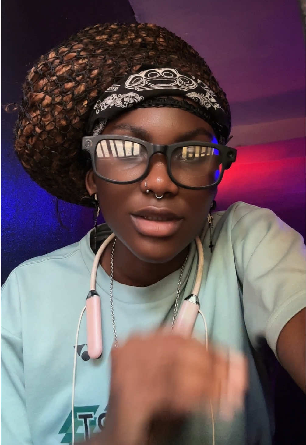 @𝑰𝒏𝒕𝒓𝒐𝒗𝒆𝒓𝒕👽