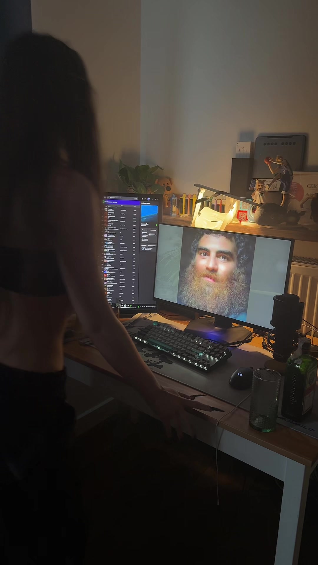 @m11lovv33