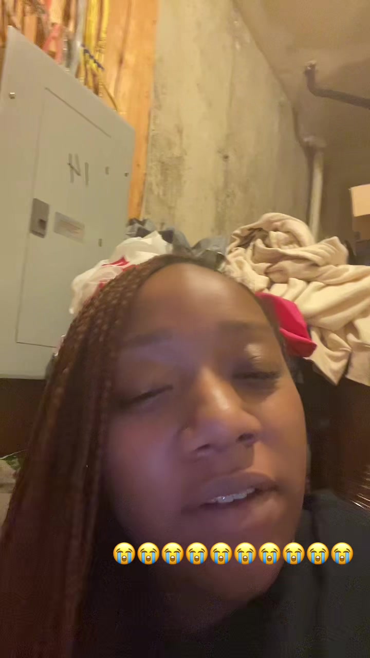 @Dee_nuggss
