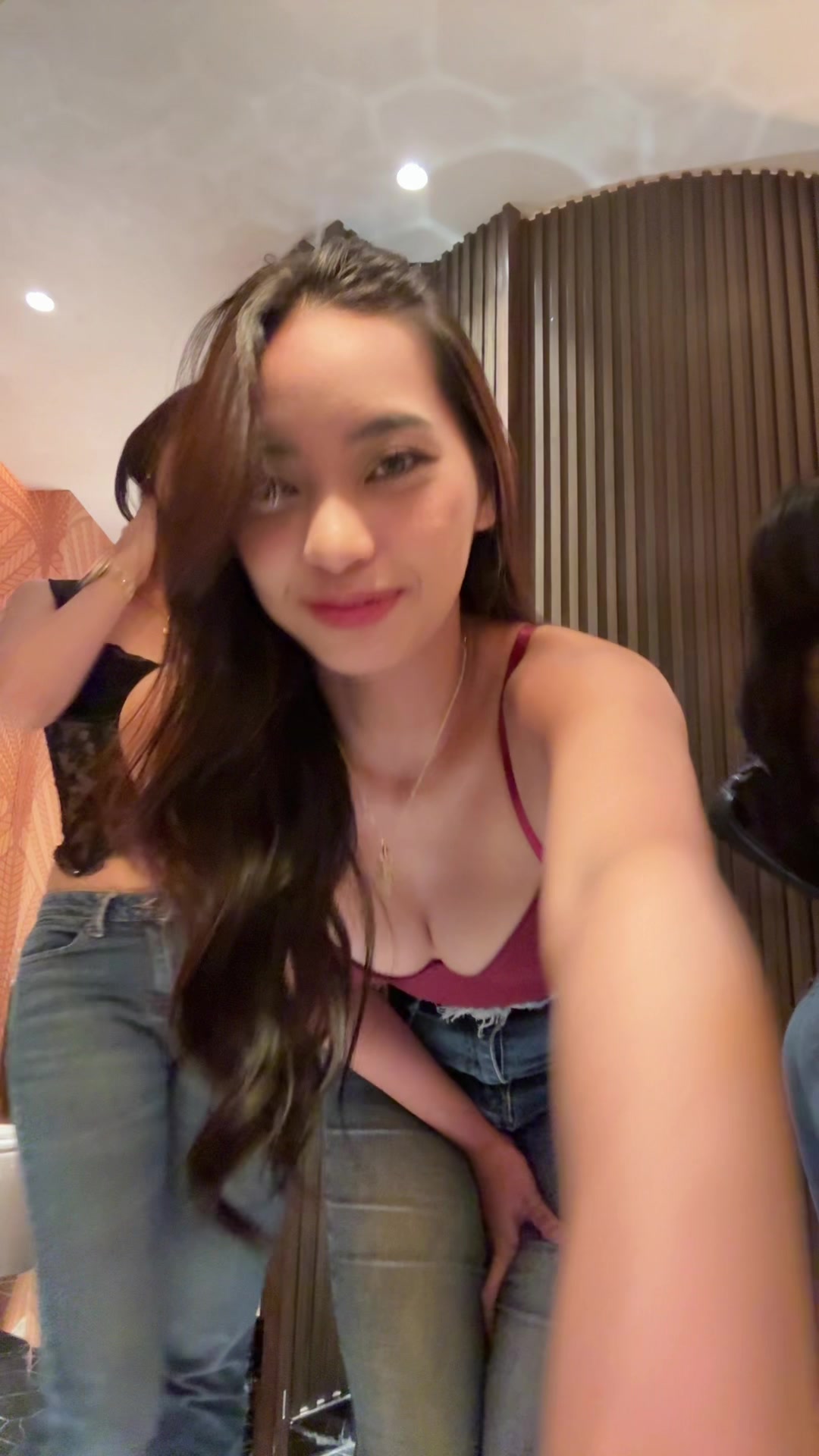 @naomibby