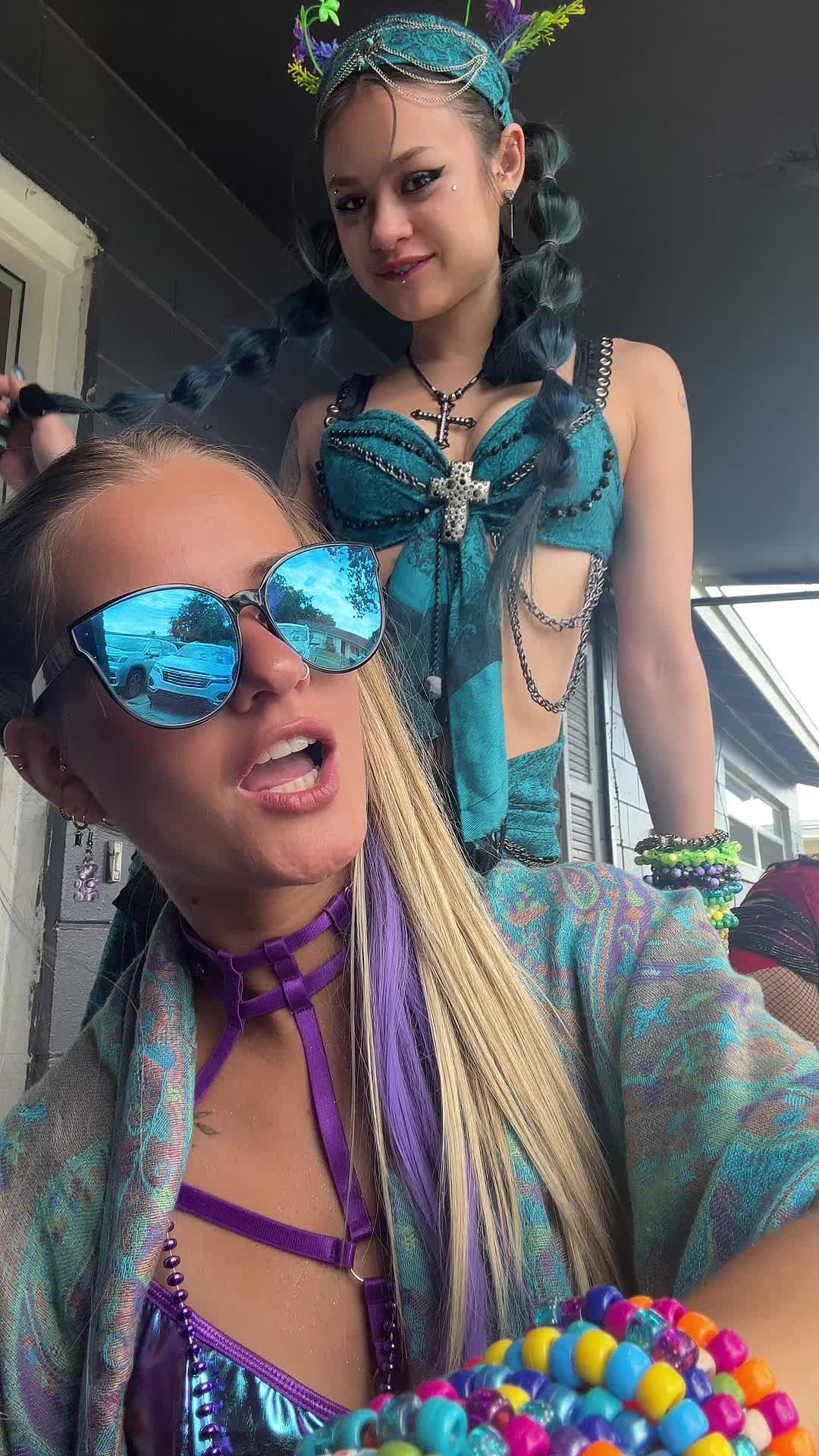 @GG