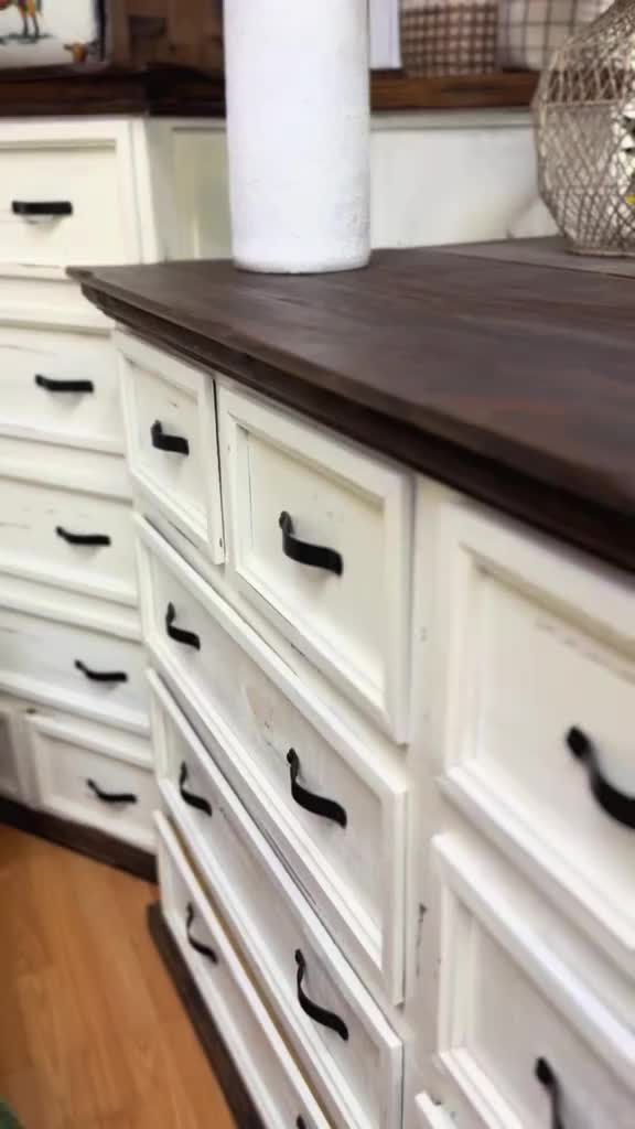 @RusticFurnitureDepot