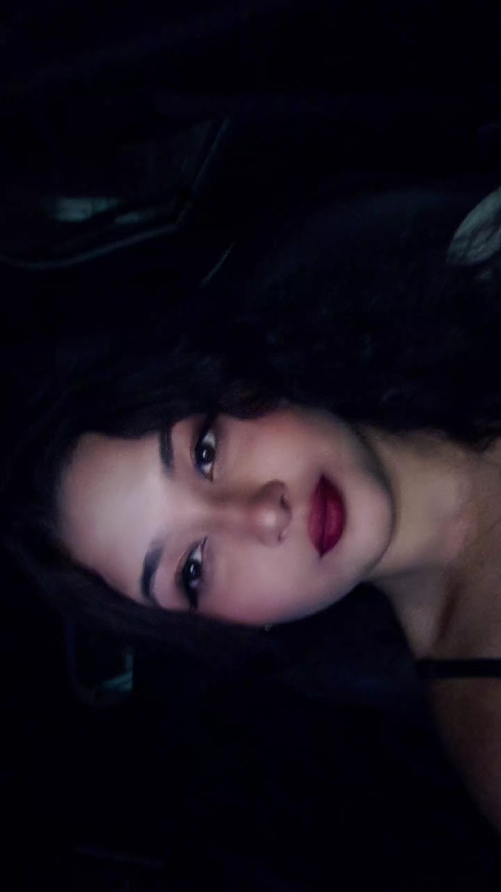 @Paola Vitoria