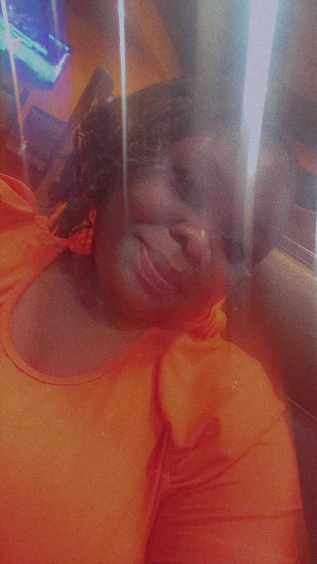 @Mzdeeandkingzmoment