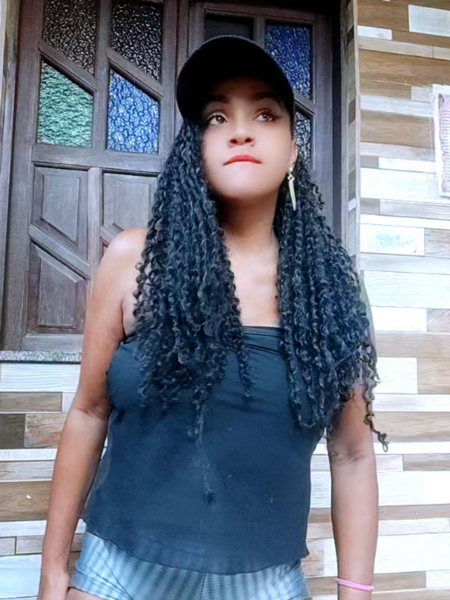 @Lucy a guria do short sexy