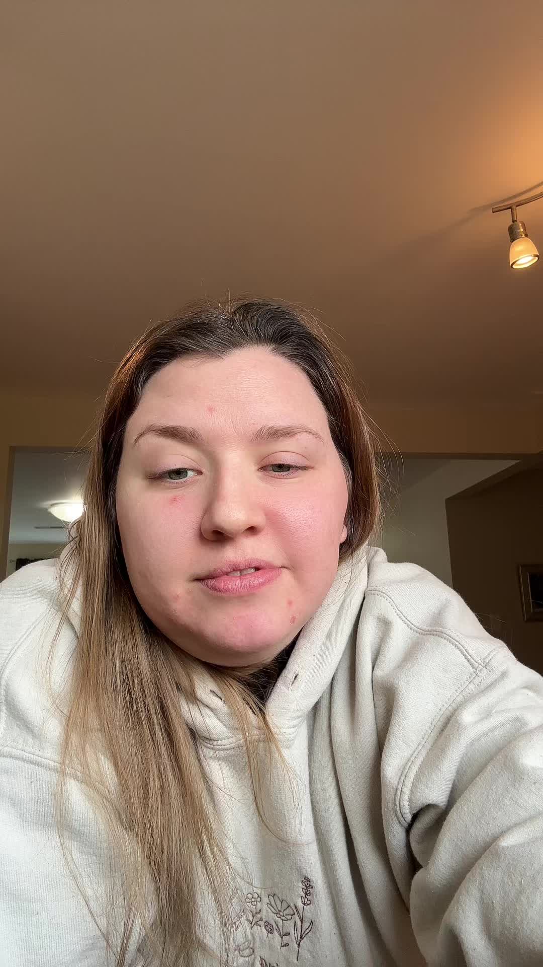 @Laura🦋🏳️&zwj;🌈🇨🇦