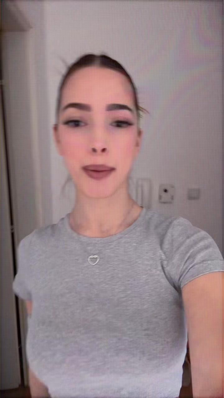 @3l3na