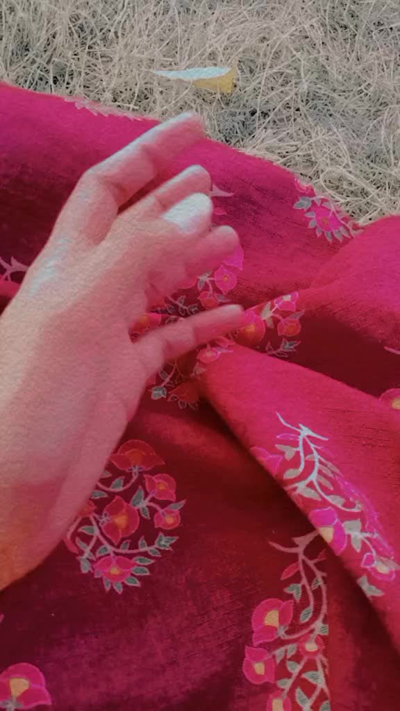 @𝓐𝔀𝓪𝓻𝓪 𝓹𝓪𝓷𝓬𝓱𝓲🍁 🕊️