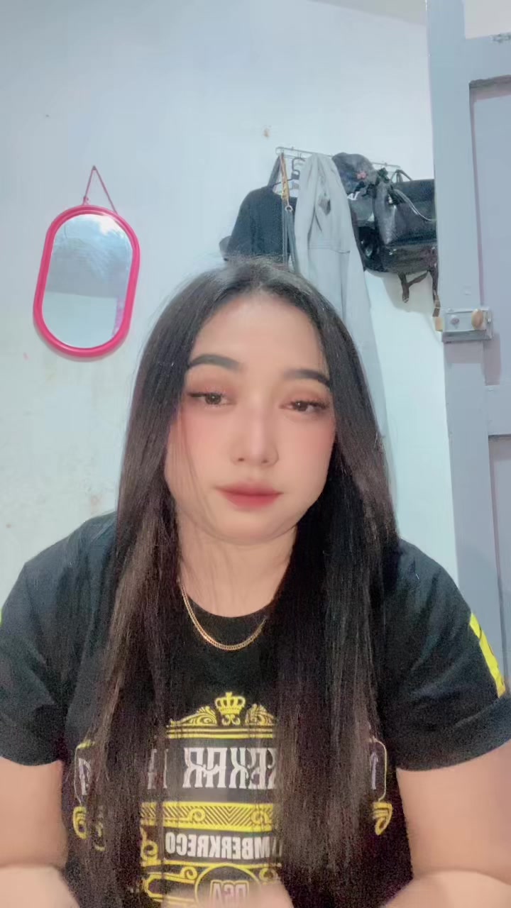 @dellaadell