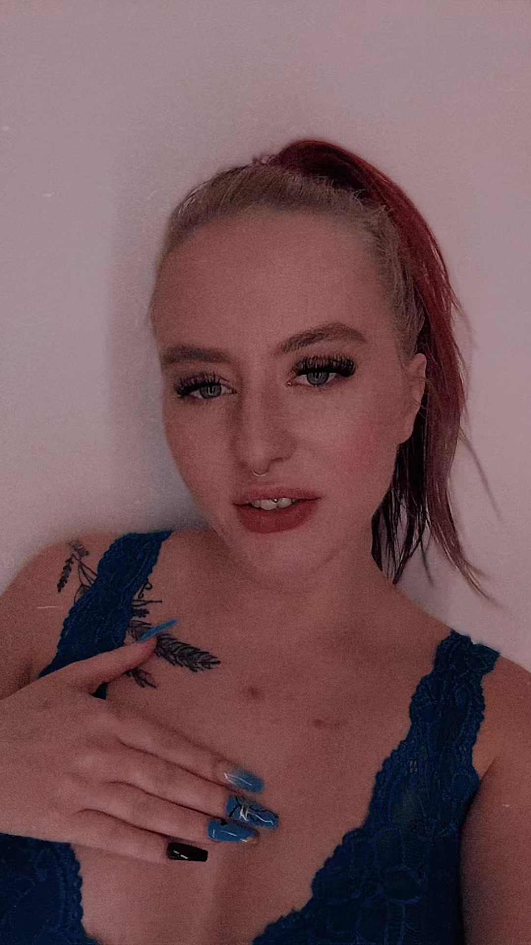 @𝕮𝖔𝖑𝖉𝕺𝖓𝖊❄️