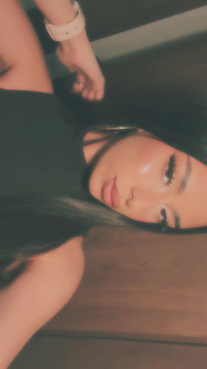 @Sabrina