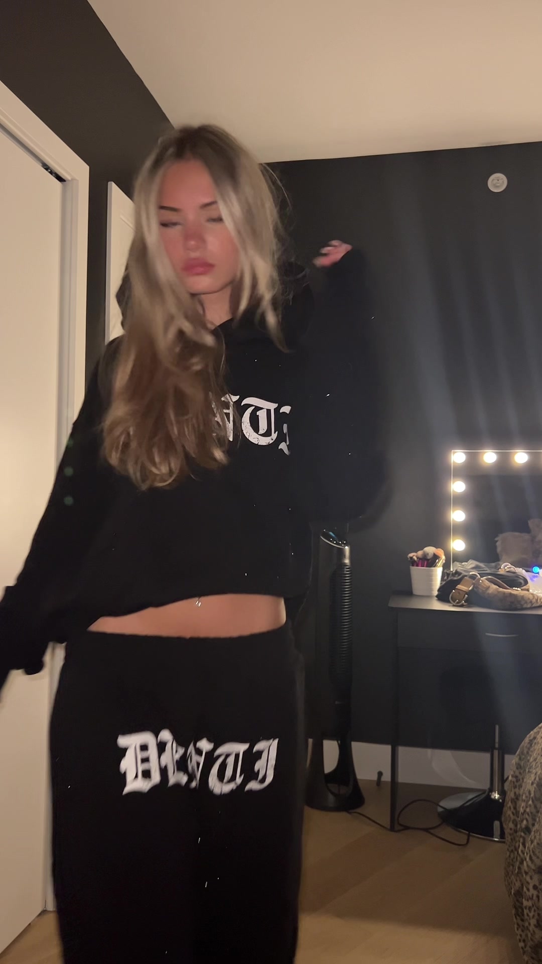 @Dasha🪽