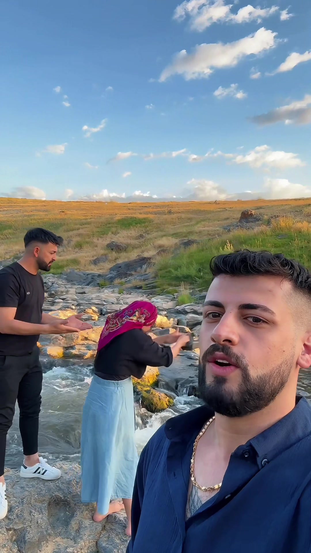 @Rojvandemir