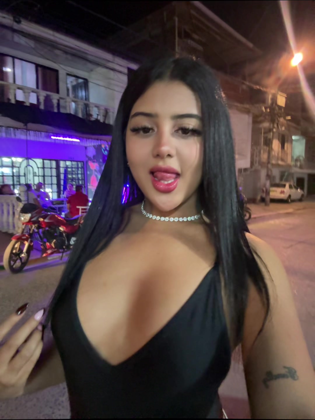 @Lesly Gonzalez🍒