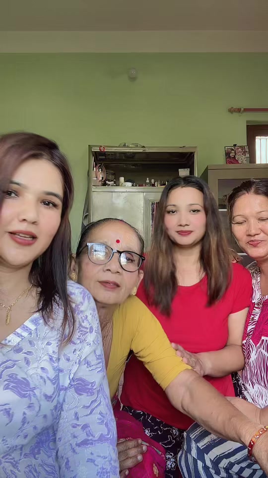 @❤️Sarita Subedi❤️