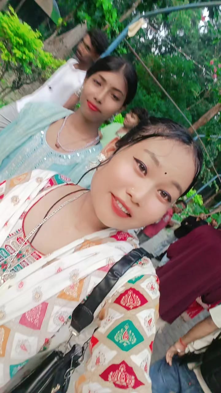 @🦋meehu-Tharuni🦋