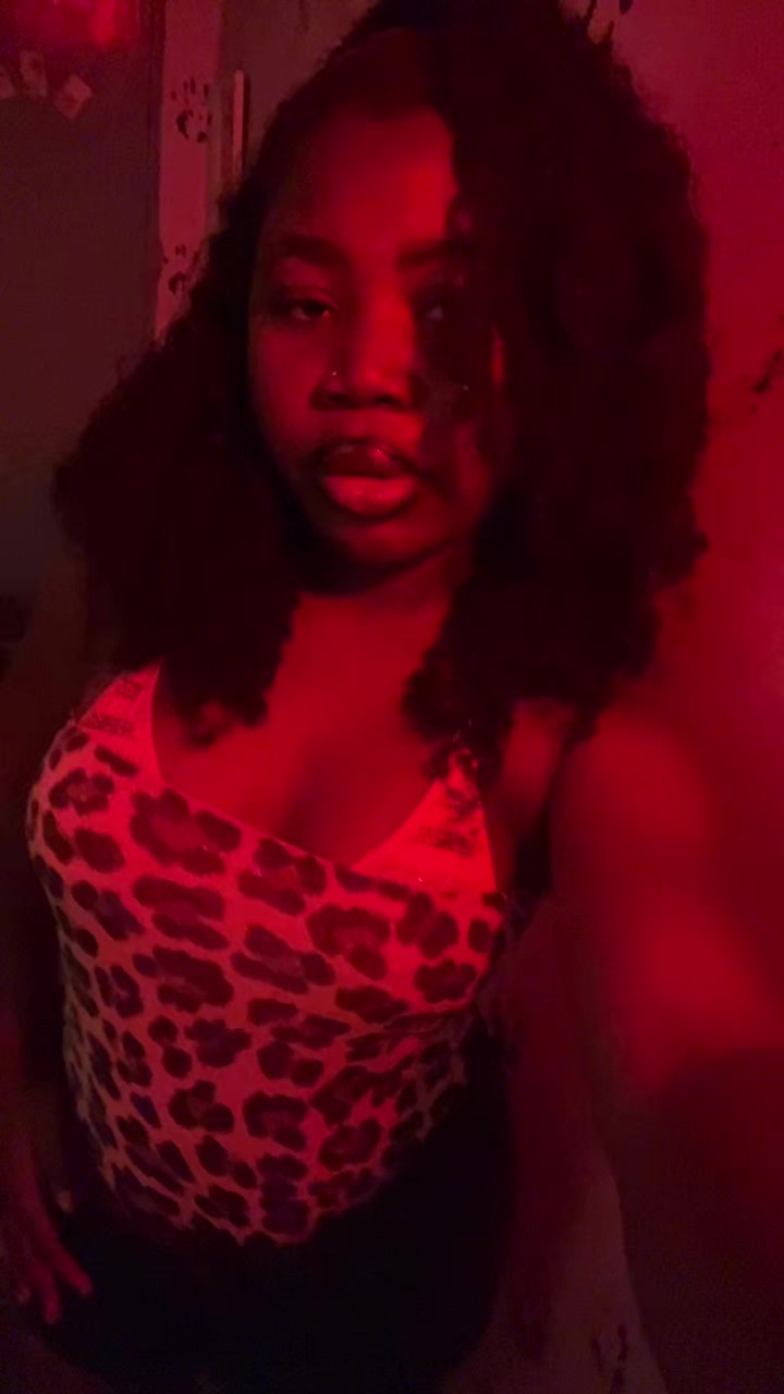 @꧁༒𝓐𝓷𝓲𝓼𝓼𝓪༒꧂ 🪭