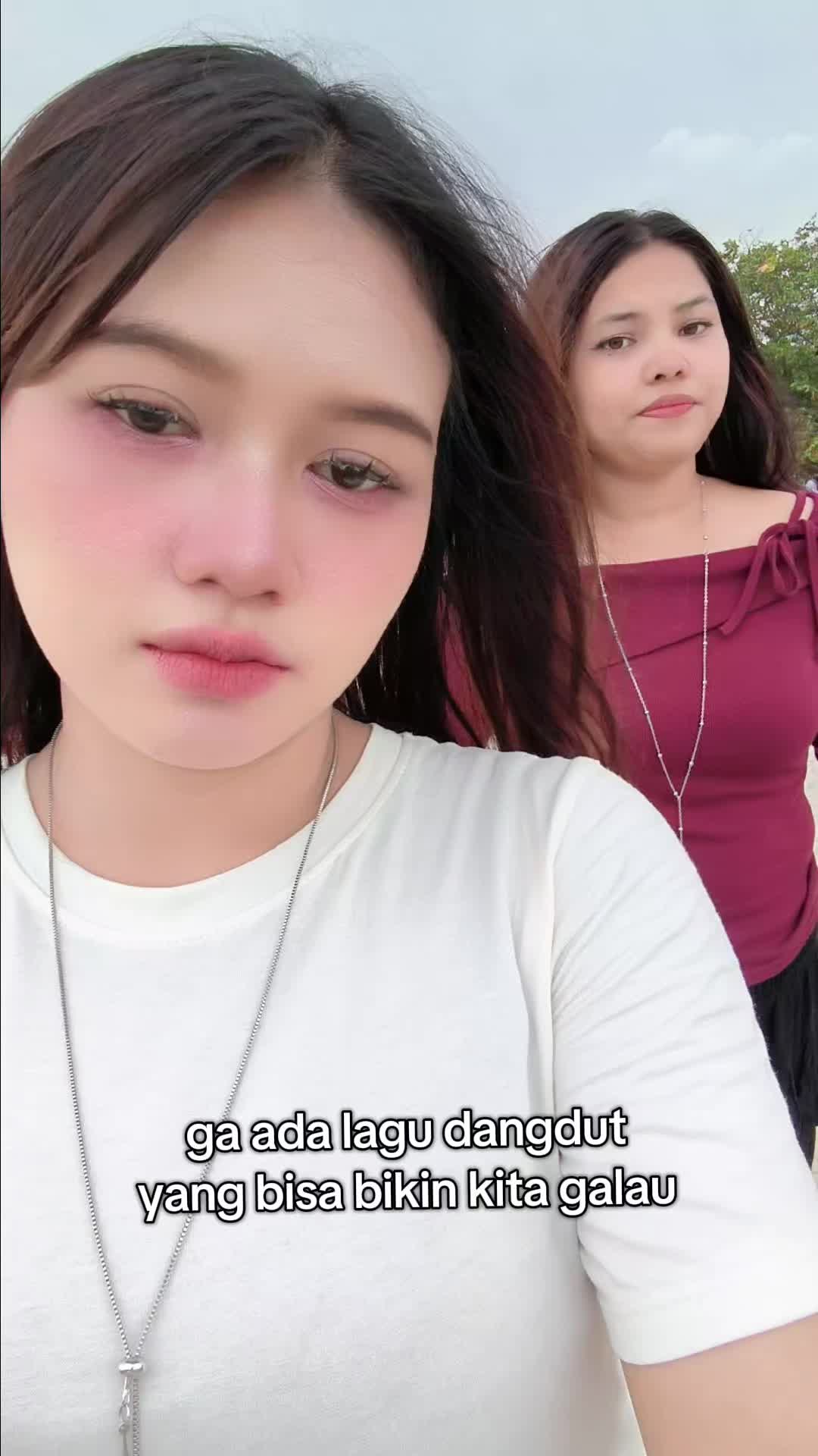 @sweetnesslylly