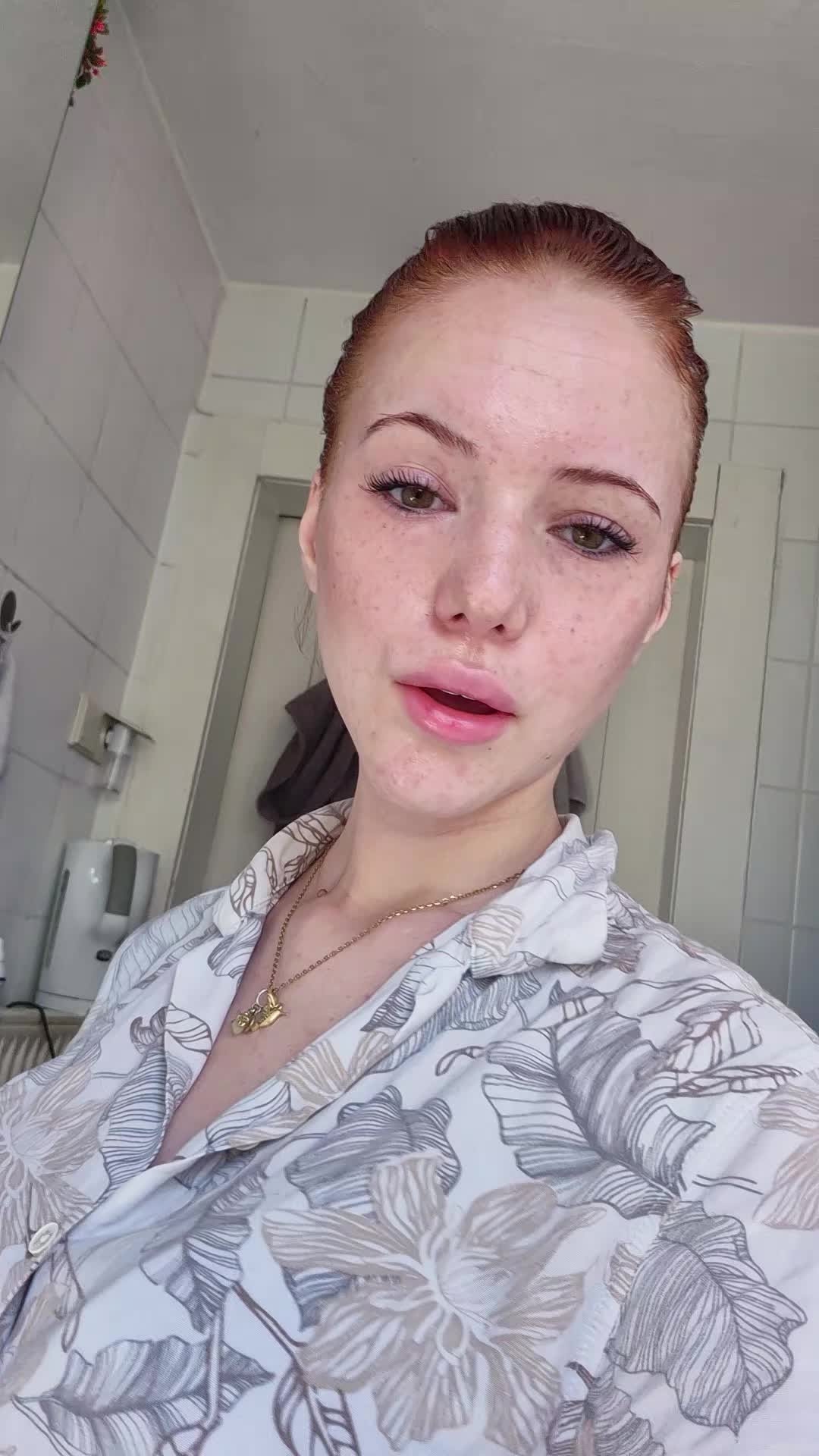 @Annalena