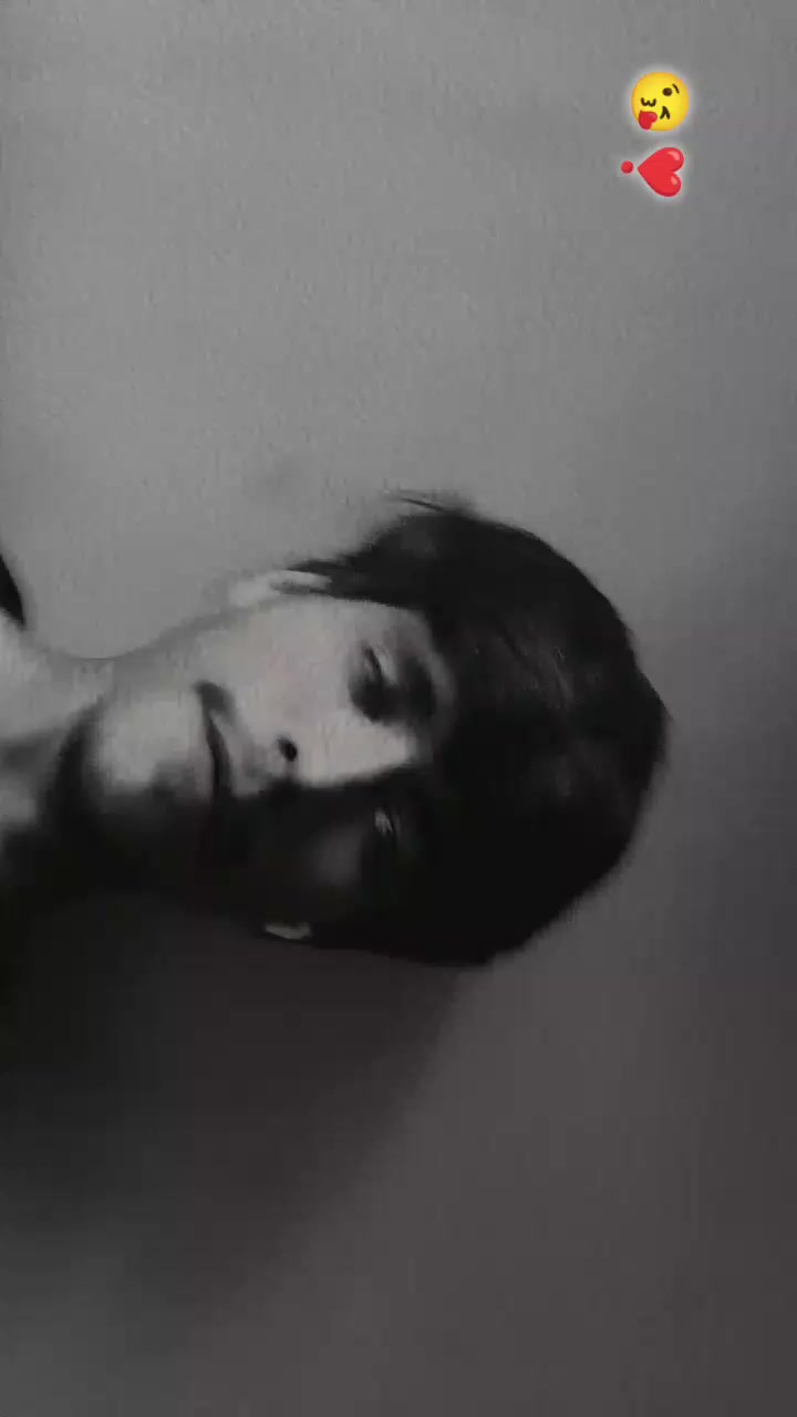 @🖤