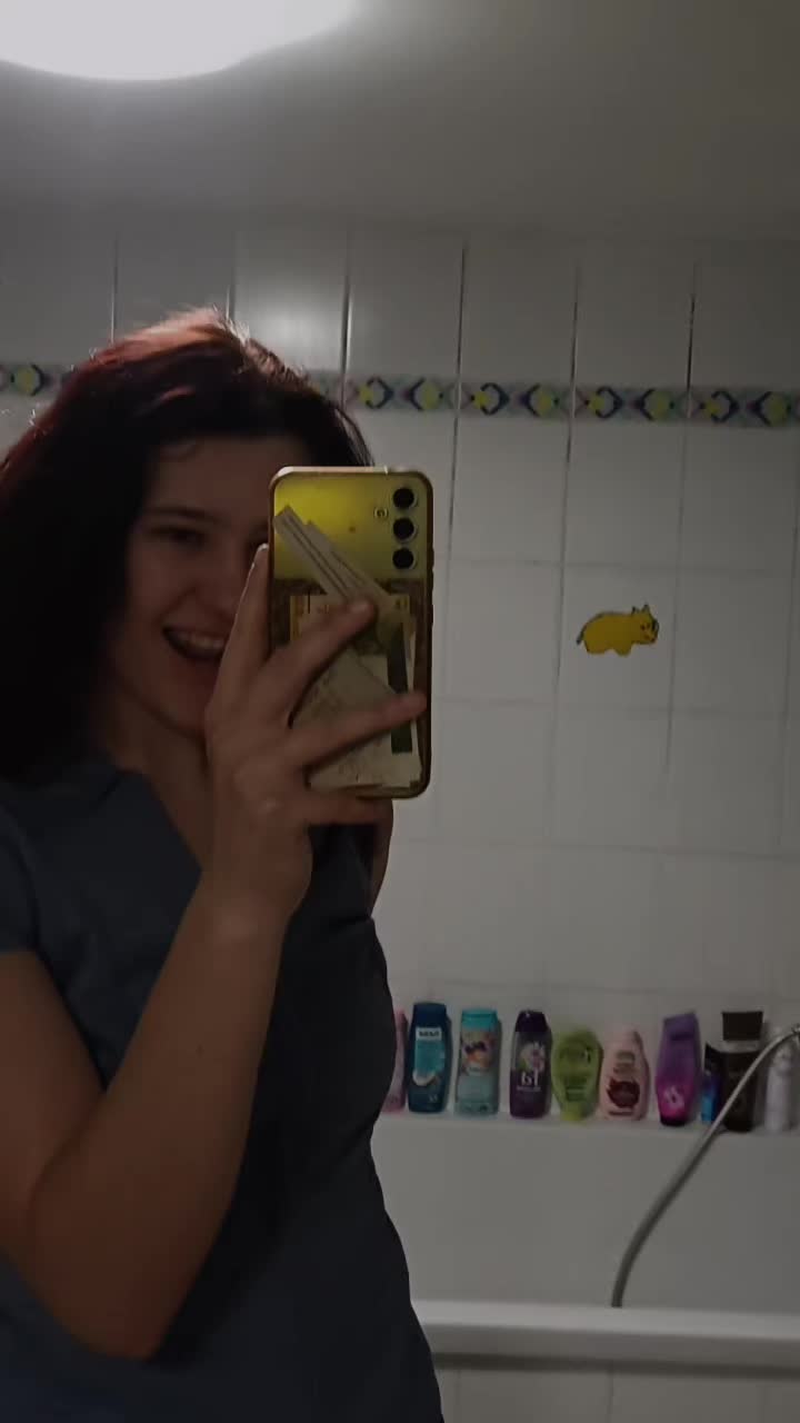 @😼