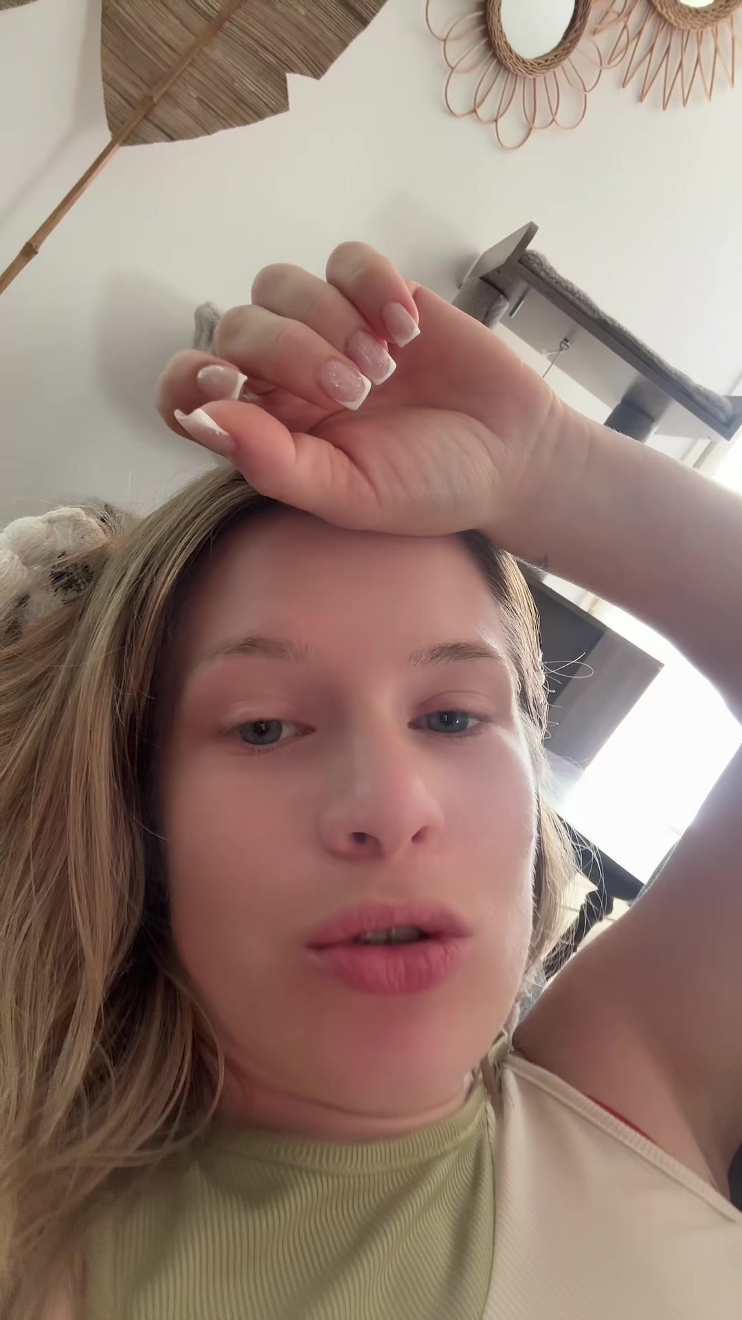 @Ma&euml;va 🦋