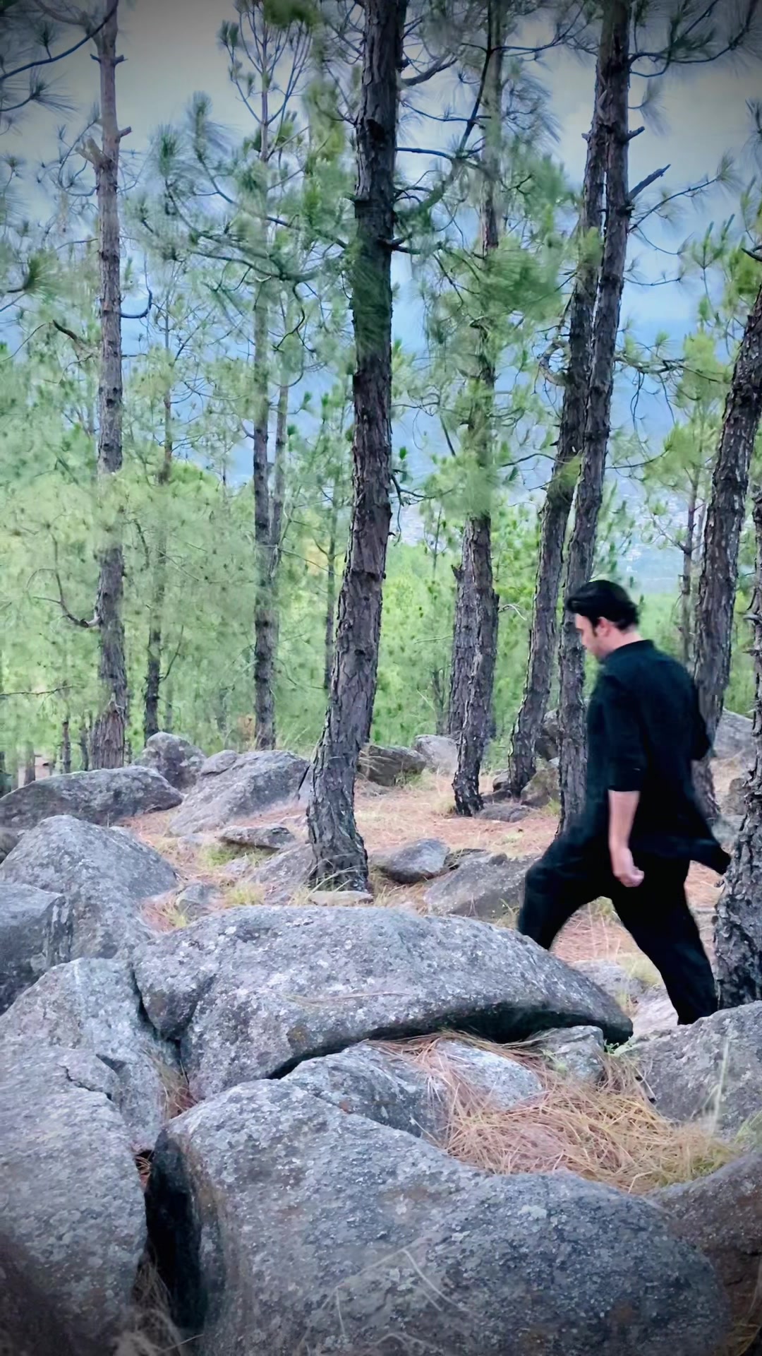 @𝑵𝒂𝒗𝒆𝒆𝒅 𝑲𝒉𝒂𝒏💫