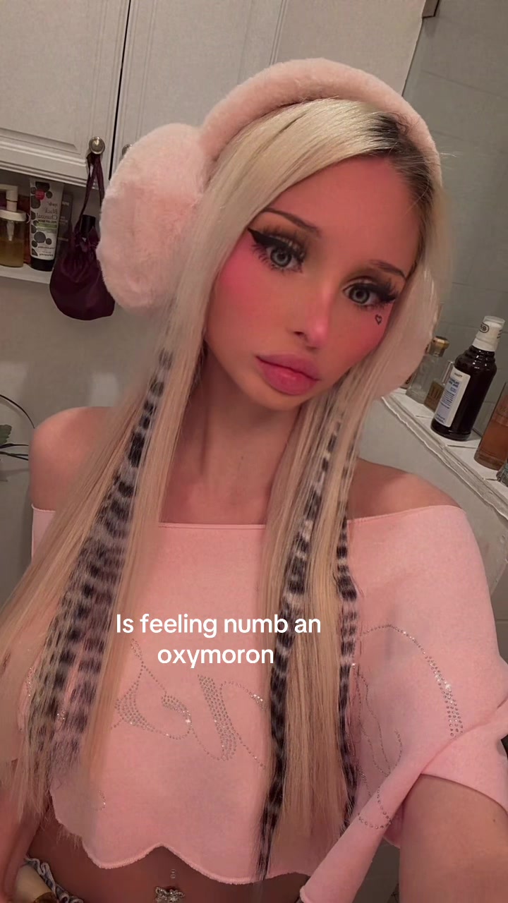 @bizarrebarbie
