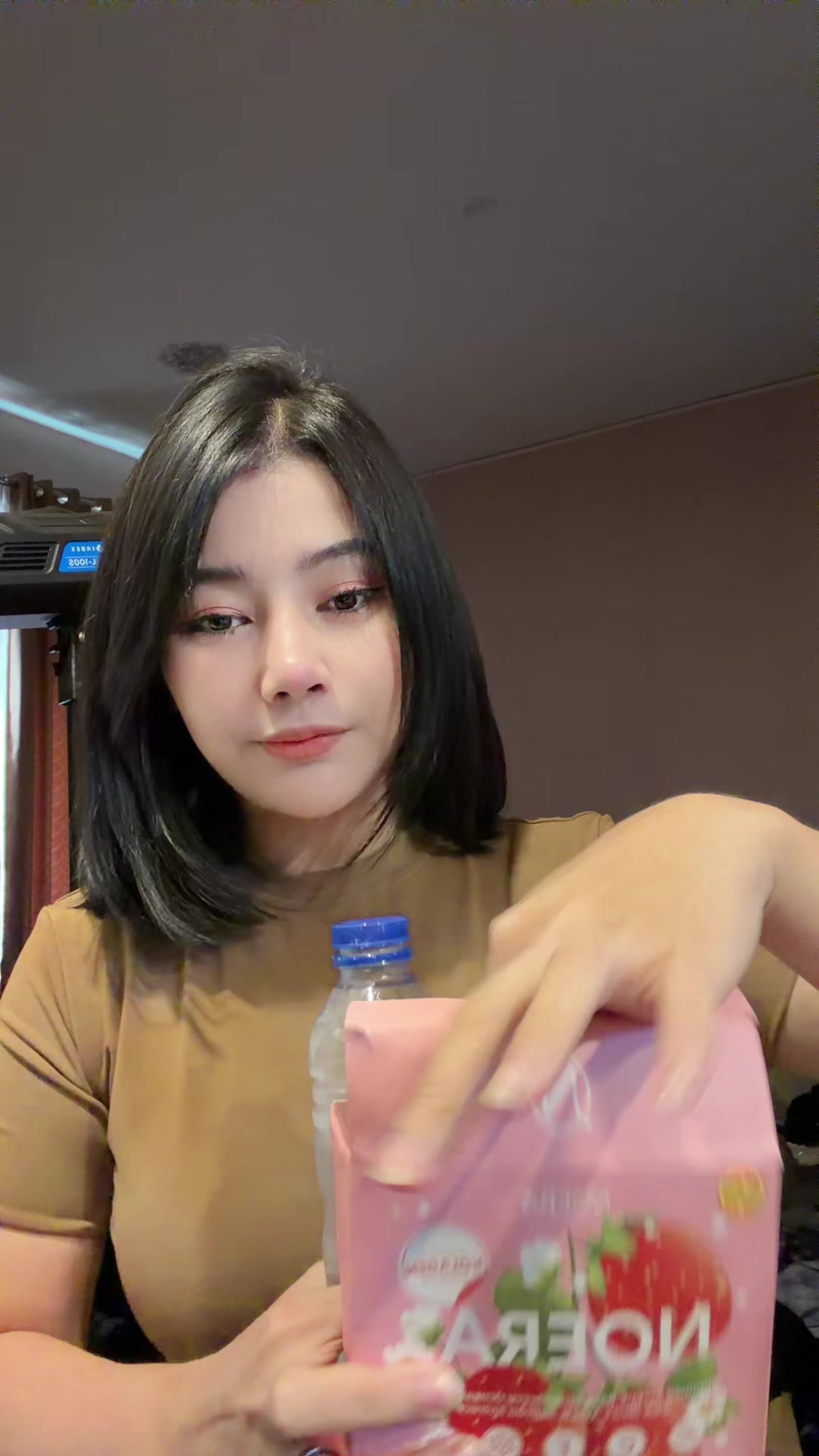 @Cahyaniryn