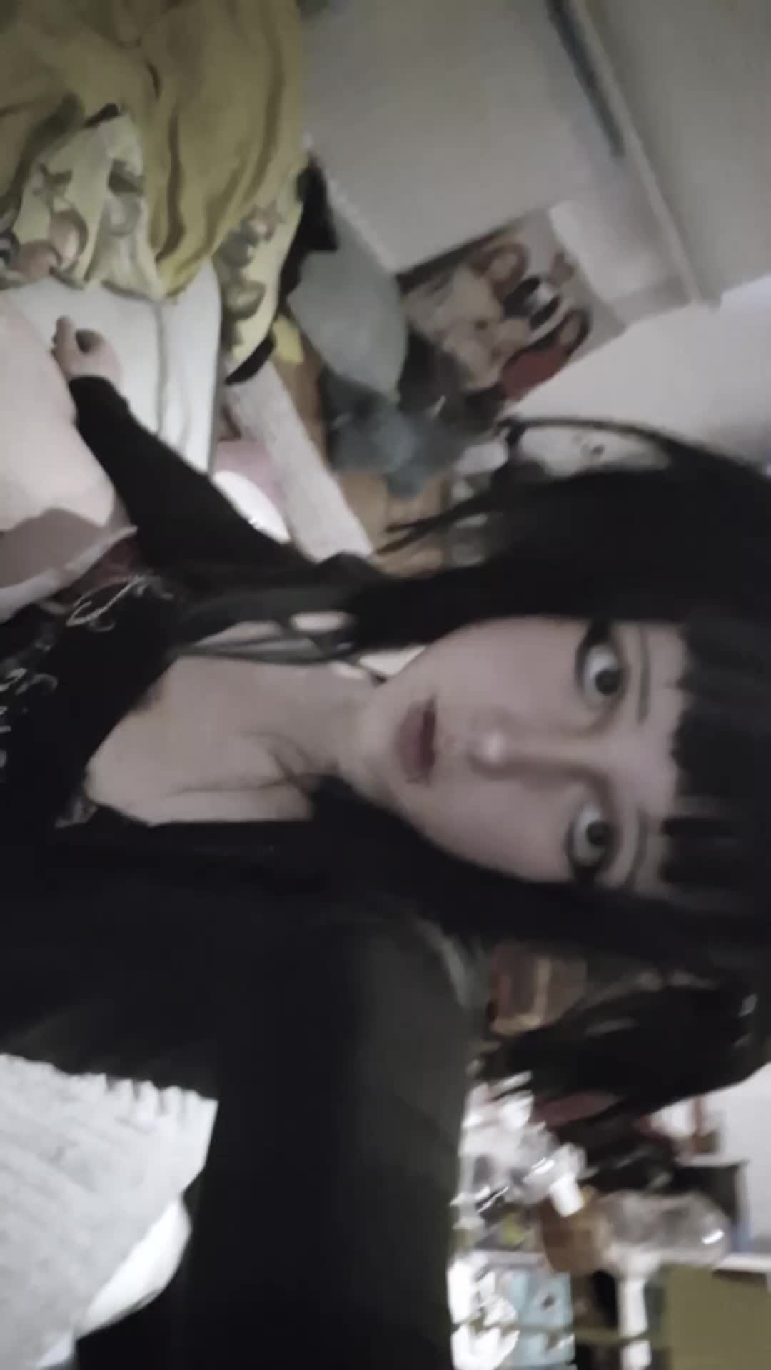 @🖤 виола 🖤