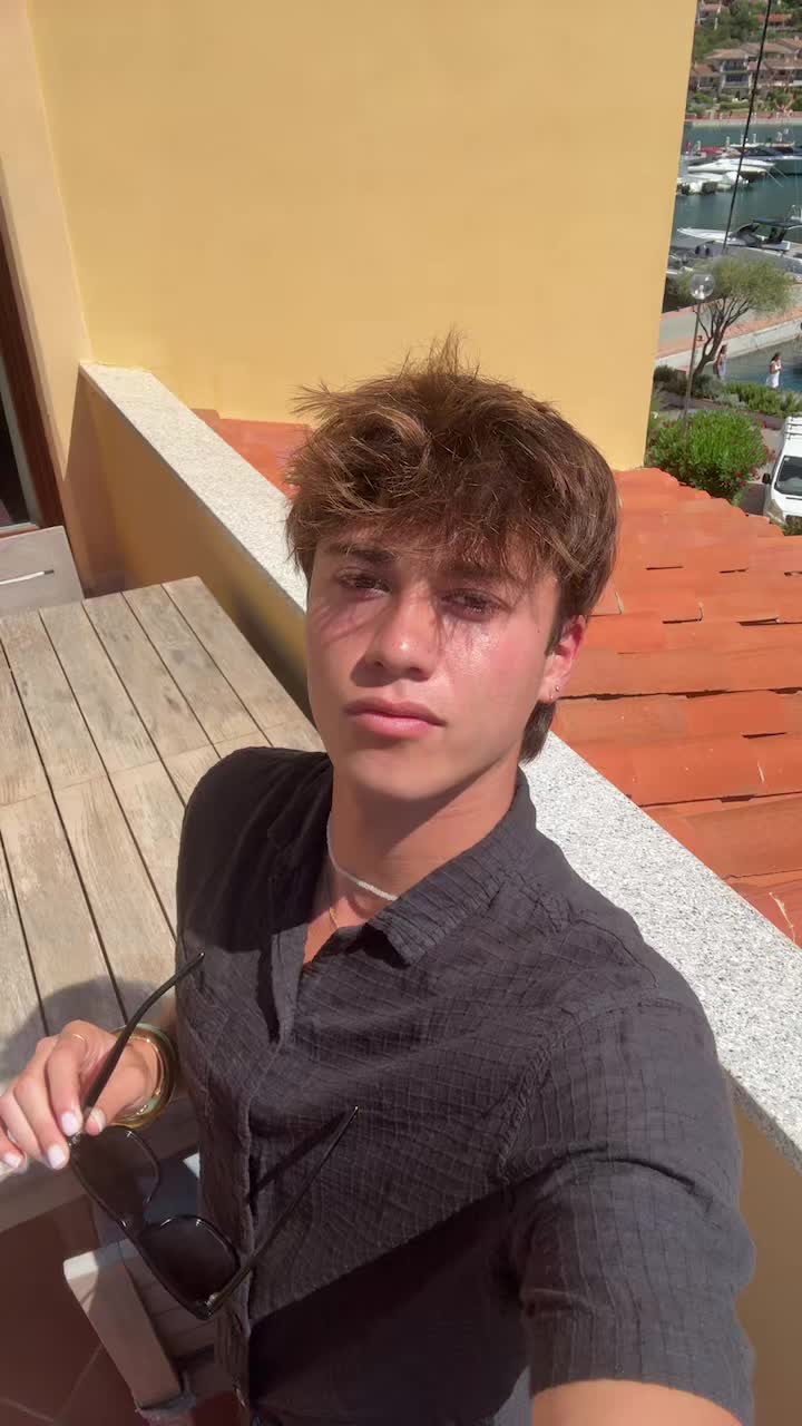 @AIDAN LEO