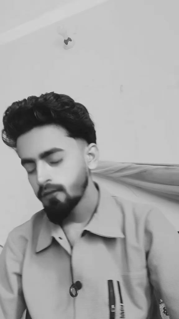 @𝘼𝙫𝙞_🧿