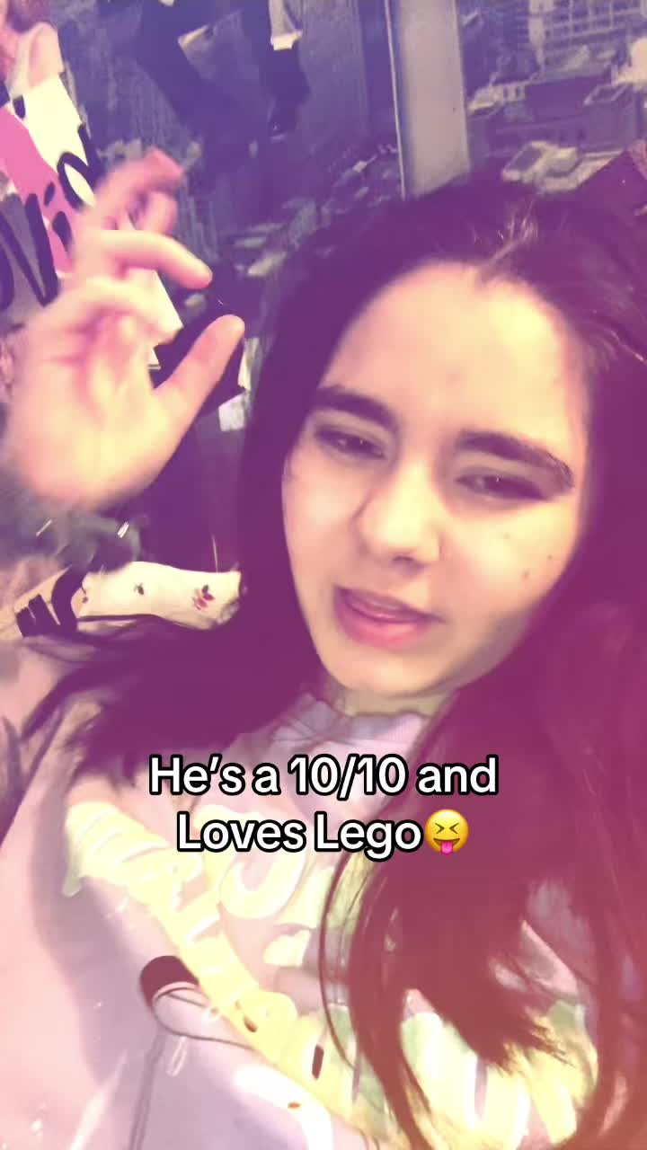 @Katie👻