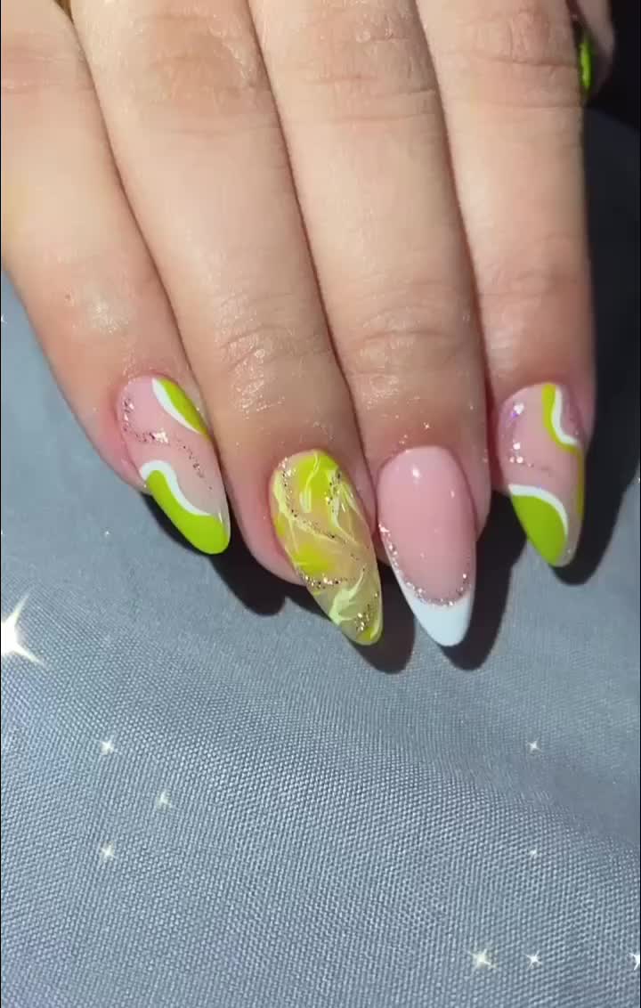 @karolnailsstudio_
