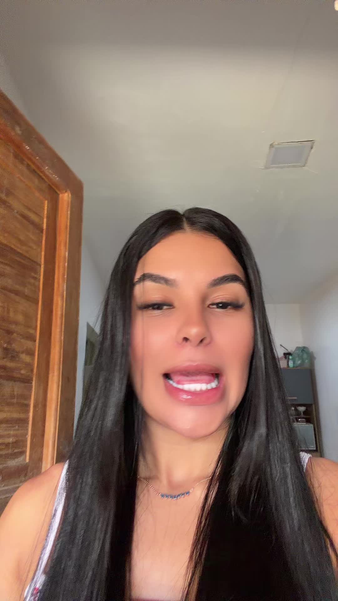 @naelypereira