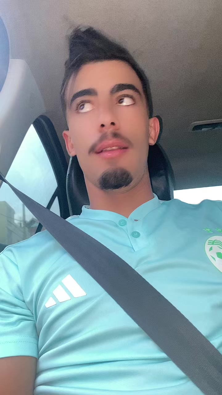 @Zaaakiiiii💚🇩🇿
