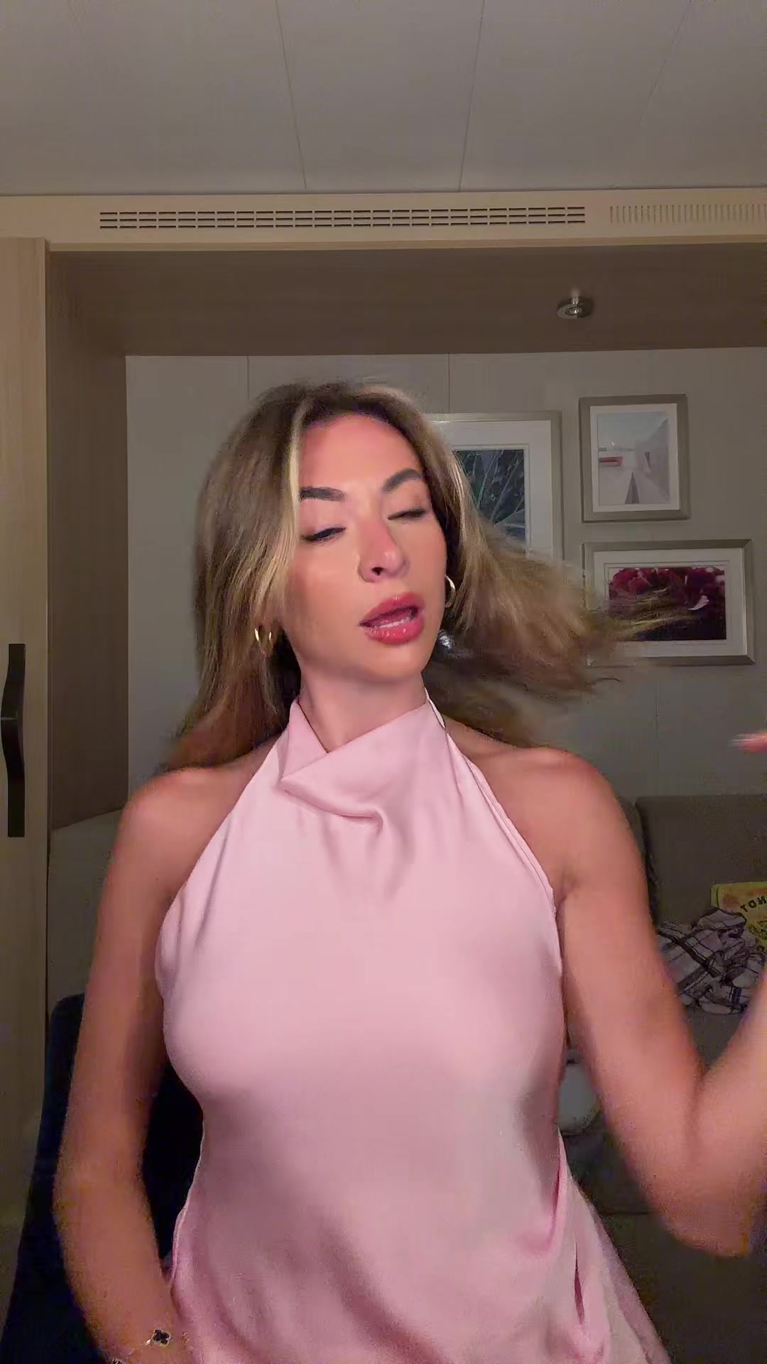 @Julia🖤